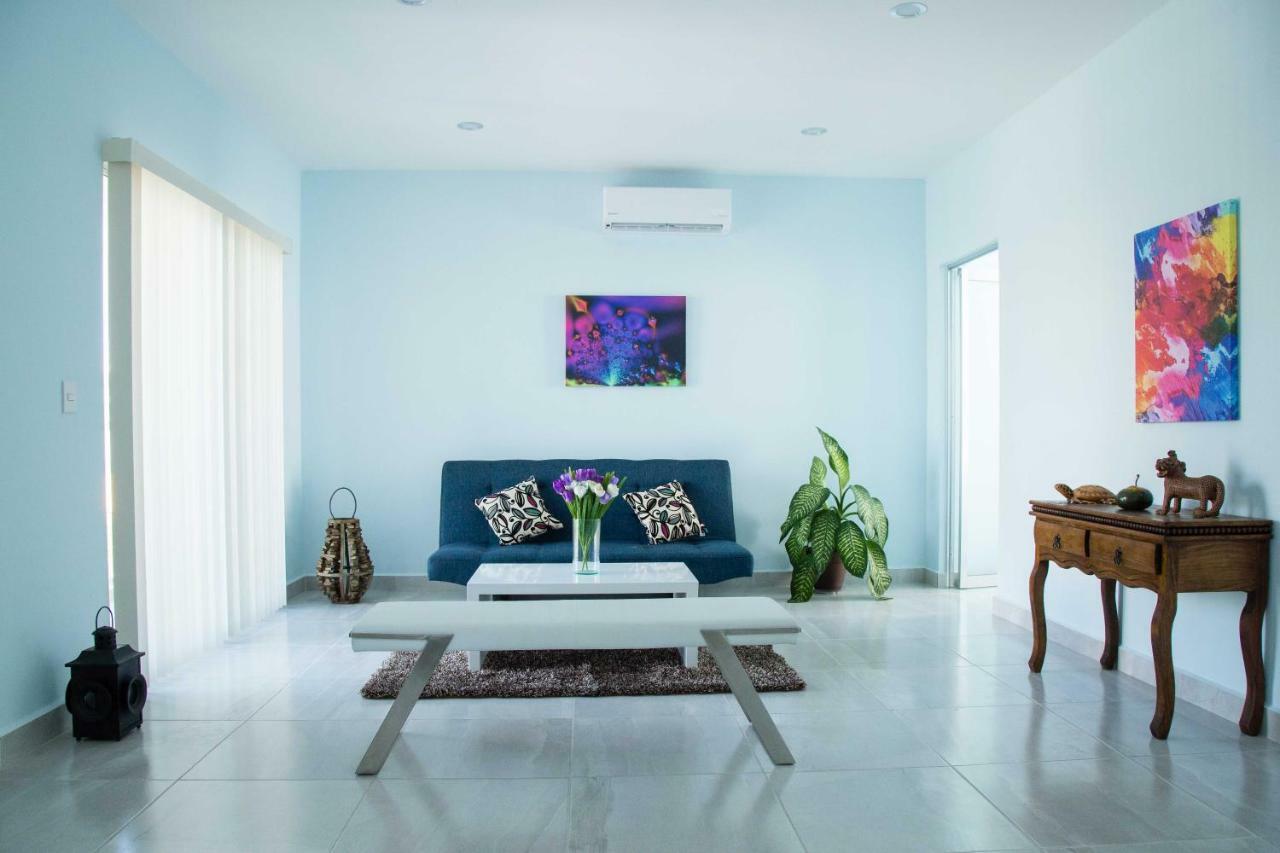 Tita Turquesa, Apartamento *