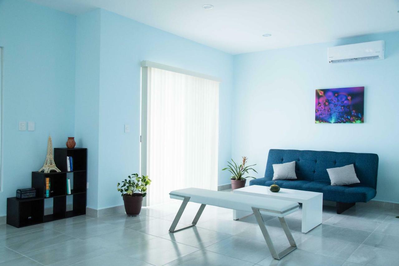 Tita Turquesa, Apartamento *