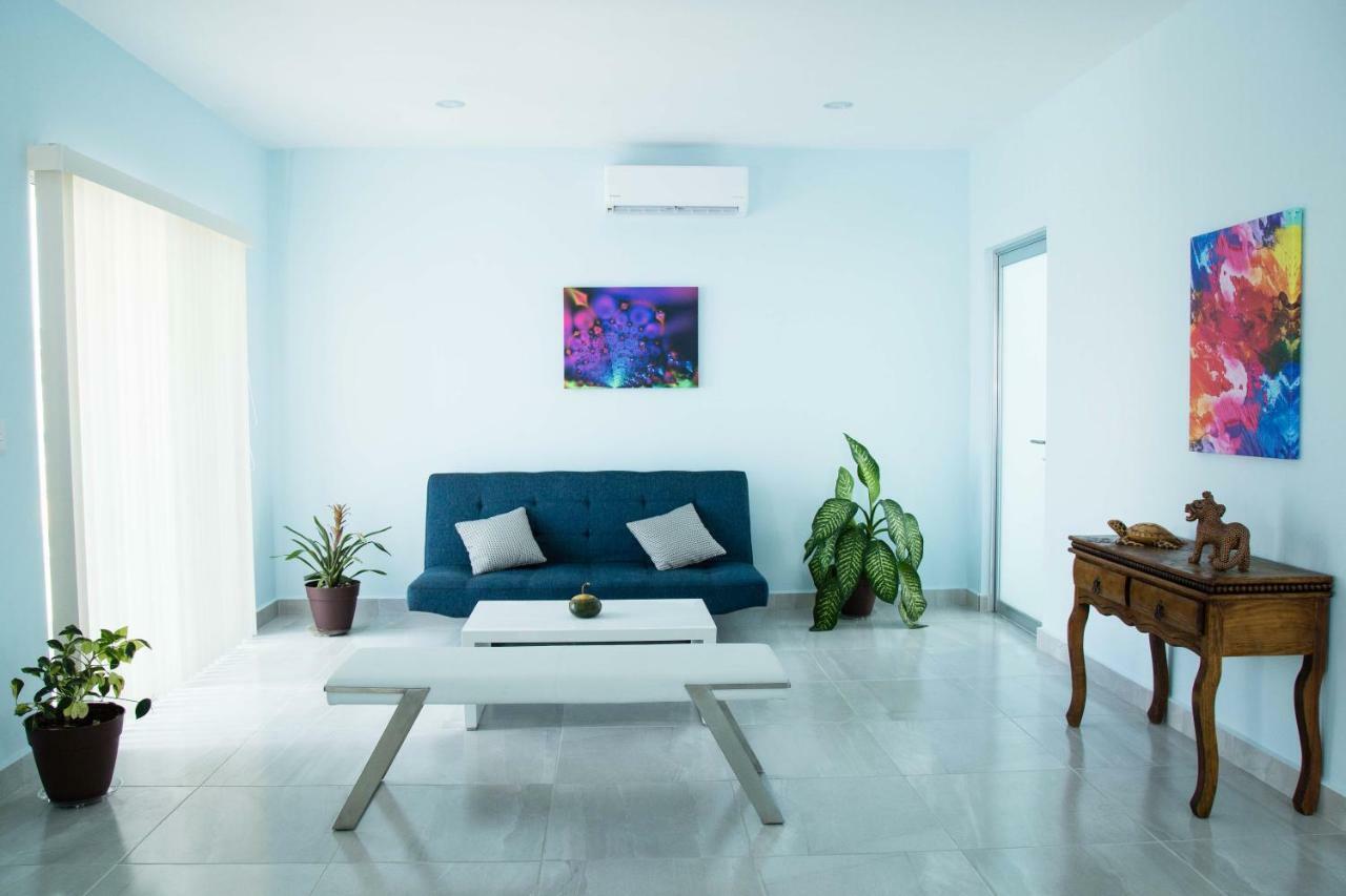 Tita Turquesa, Apartamento *